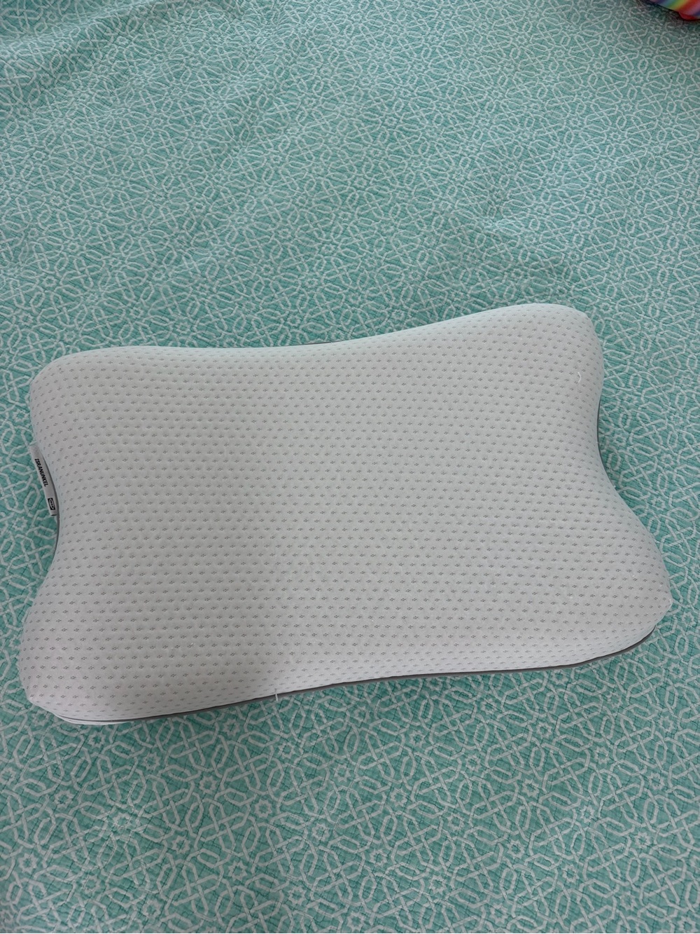 IKEA ISRANUNKEL Ergonomic Memory Foam Pillow